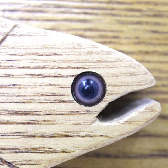 Vintage Solid Oak Fish 'n Creations 2003 Key Holder w/Salmon Fish Signed 4 Hooks - Picture 2 of 7